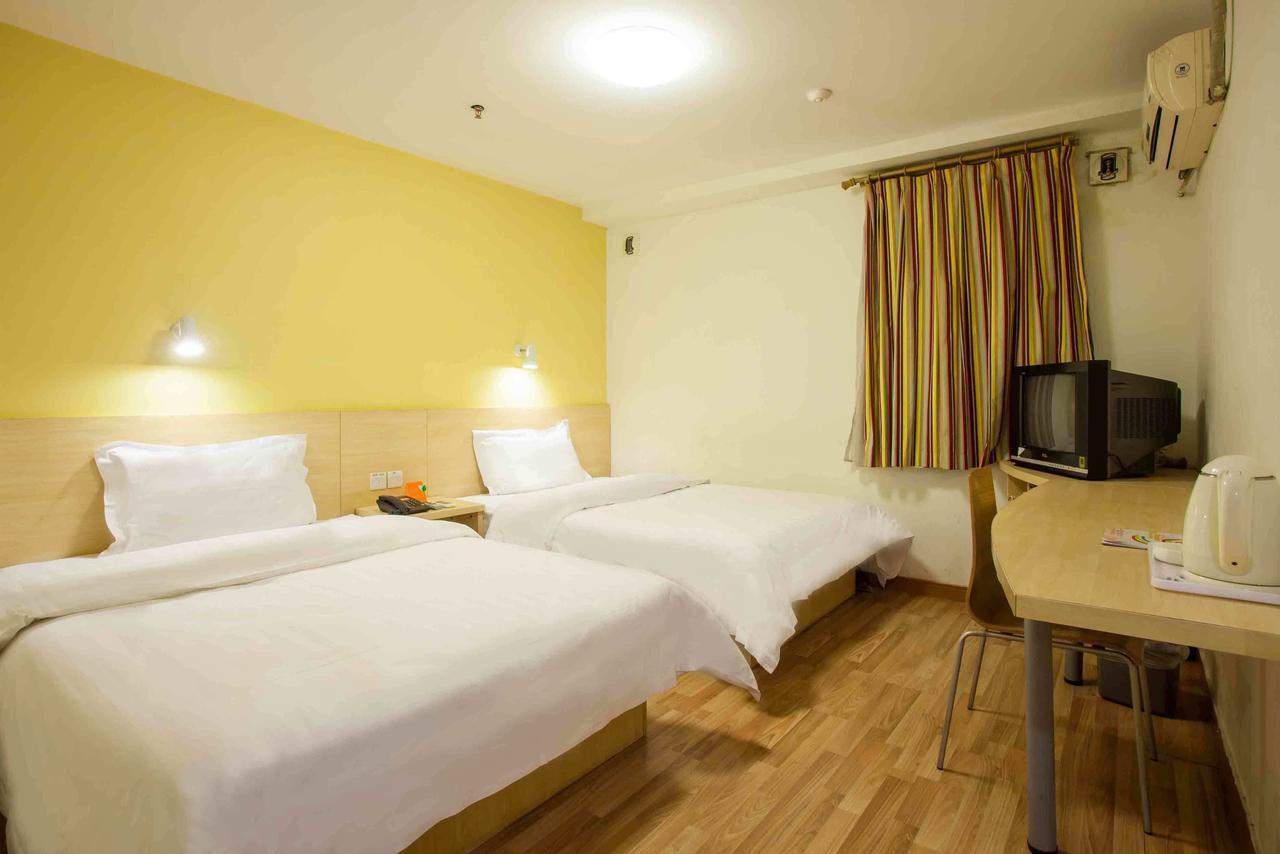 7Days Inn Deyang Wenmiao Square Ruang foto