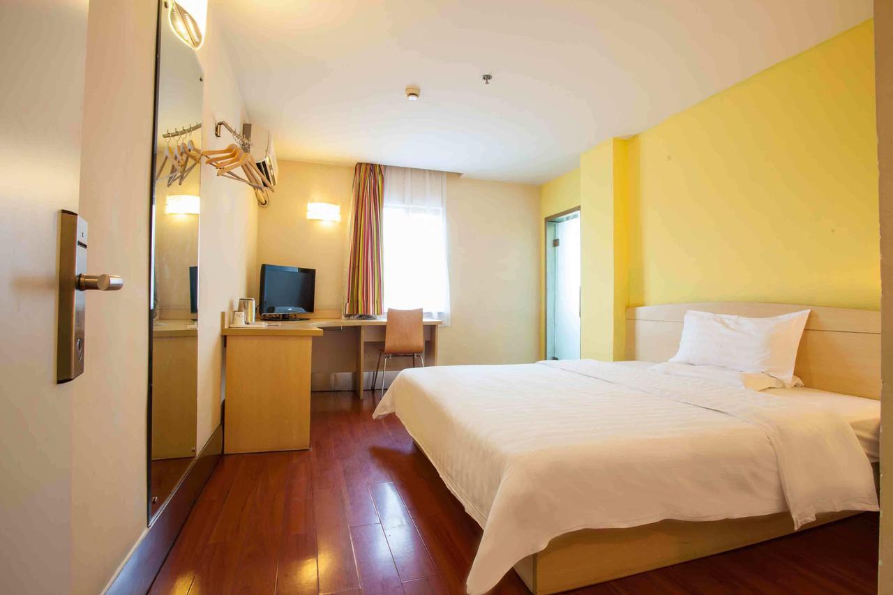 7Days Inn Deyang Wenmiao Square Bagian luar foto