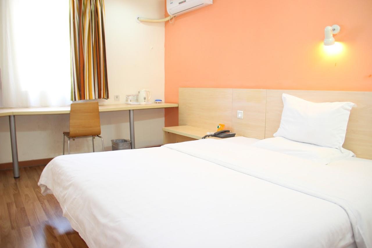 7Days Inn Deyang Wenmiao Square Bagian luar foto